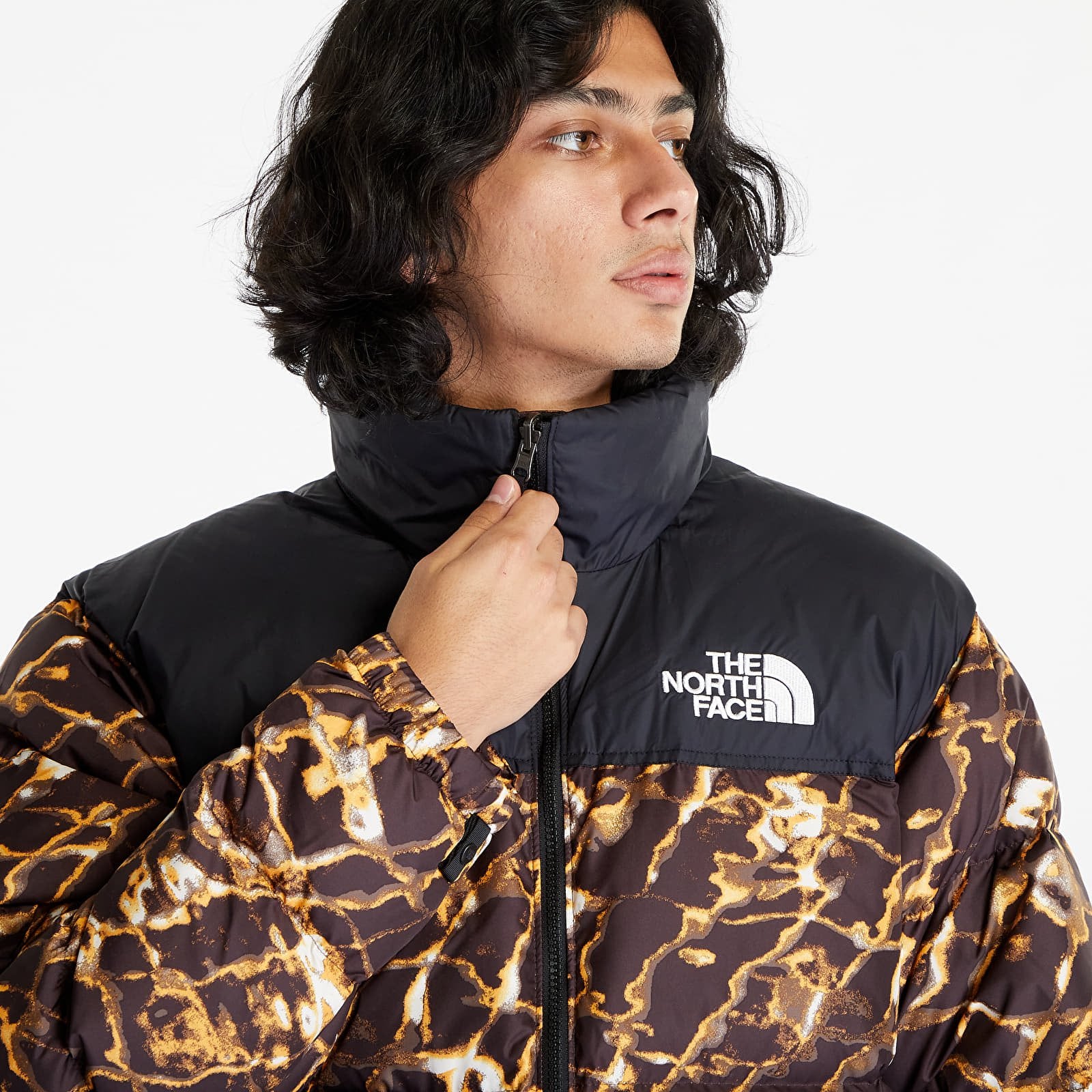 Мъжко Яке The North Face M 1996 Retro Nuptse детайл яка