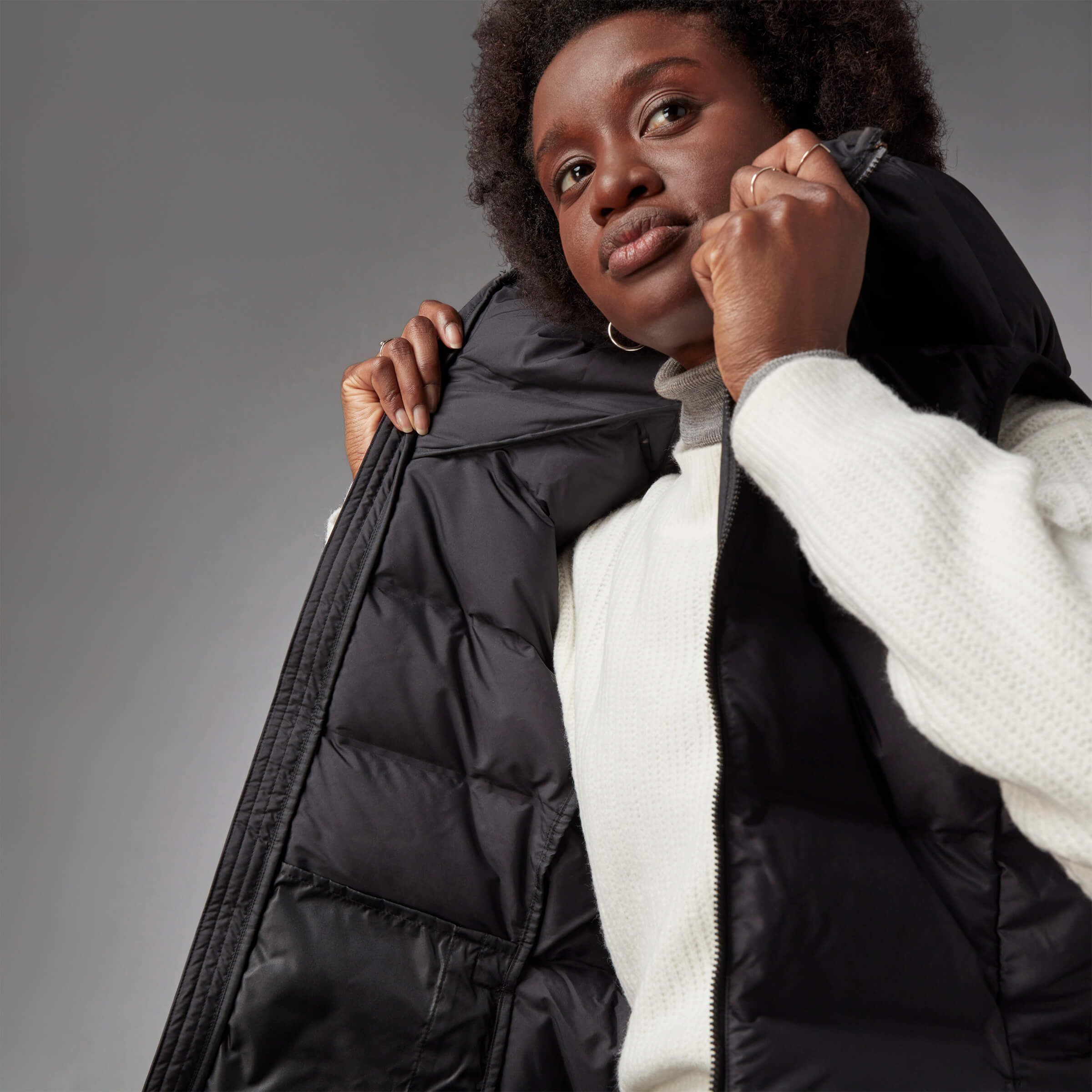 Дамски Елек Adidas W HELIONIC VEST разкопчан