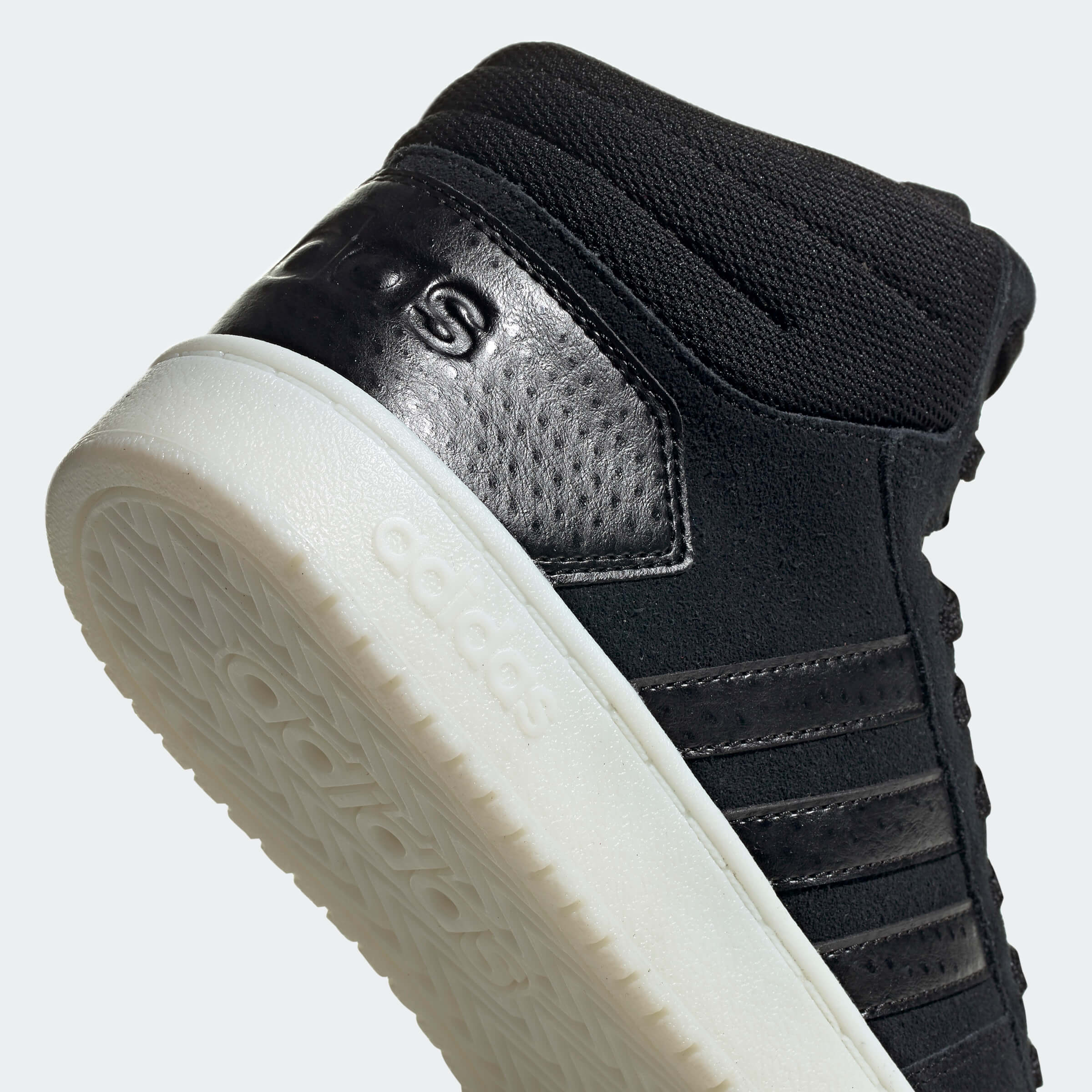 Дамски Кецове Adidas Hoops 2.0 Mid детайлна снимка отзад