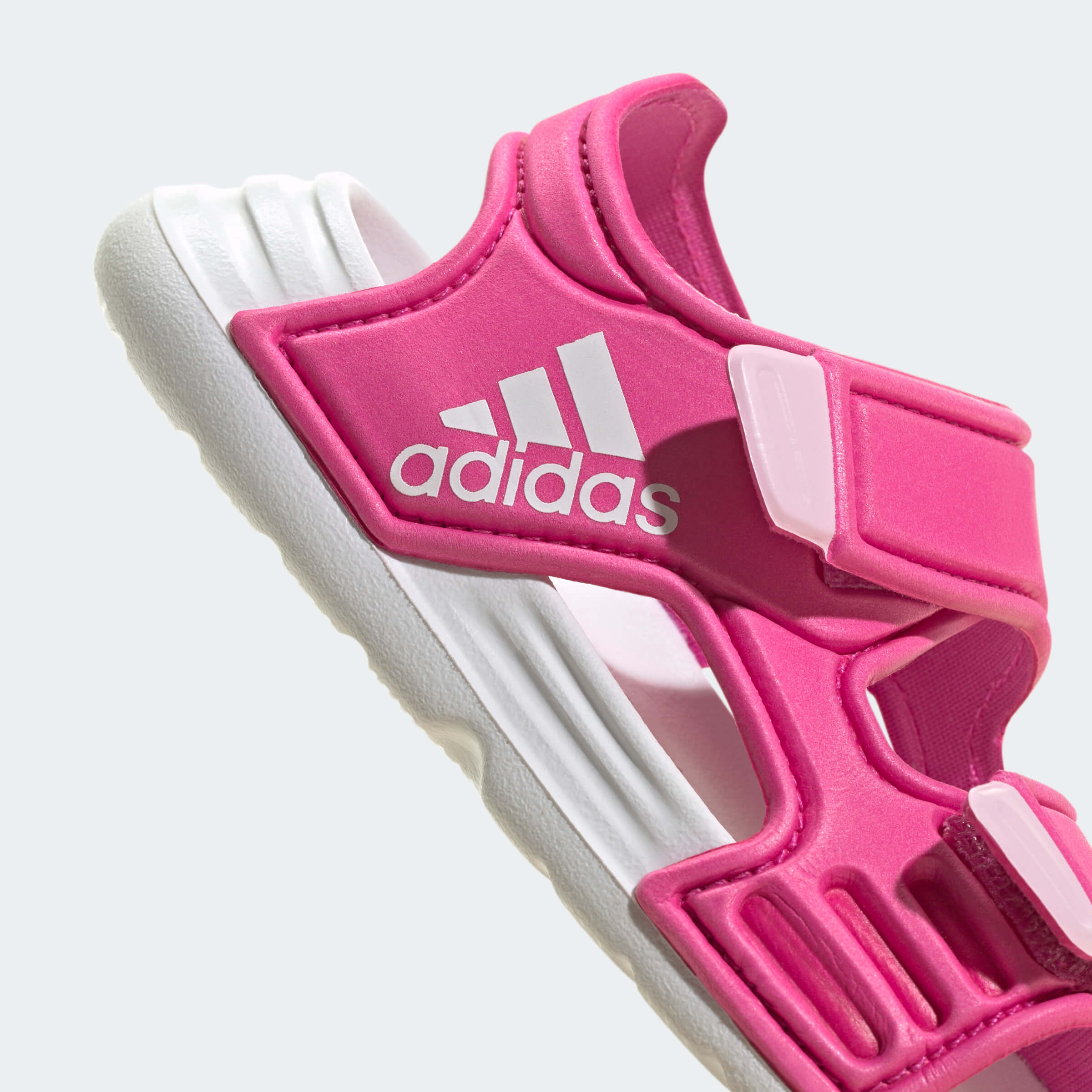 Бебешки Сандали Adidas Altaswim детайл пета