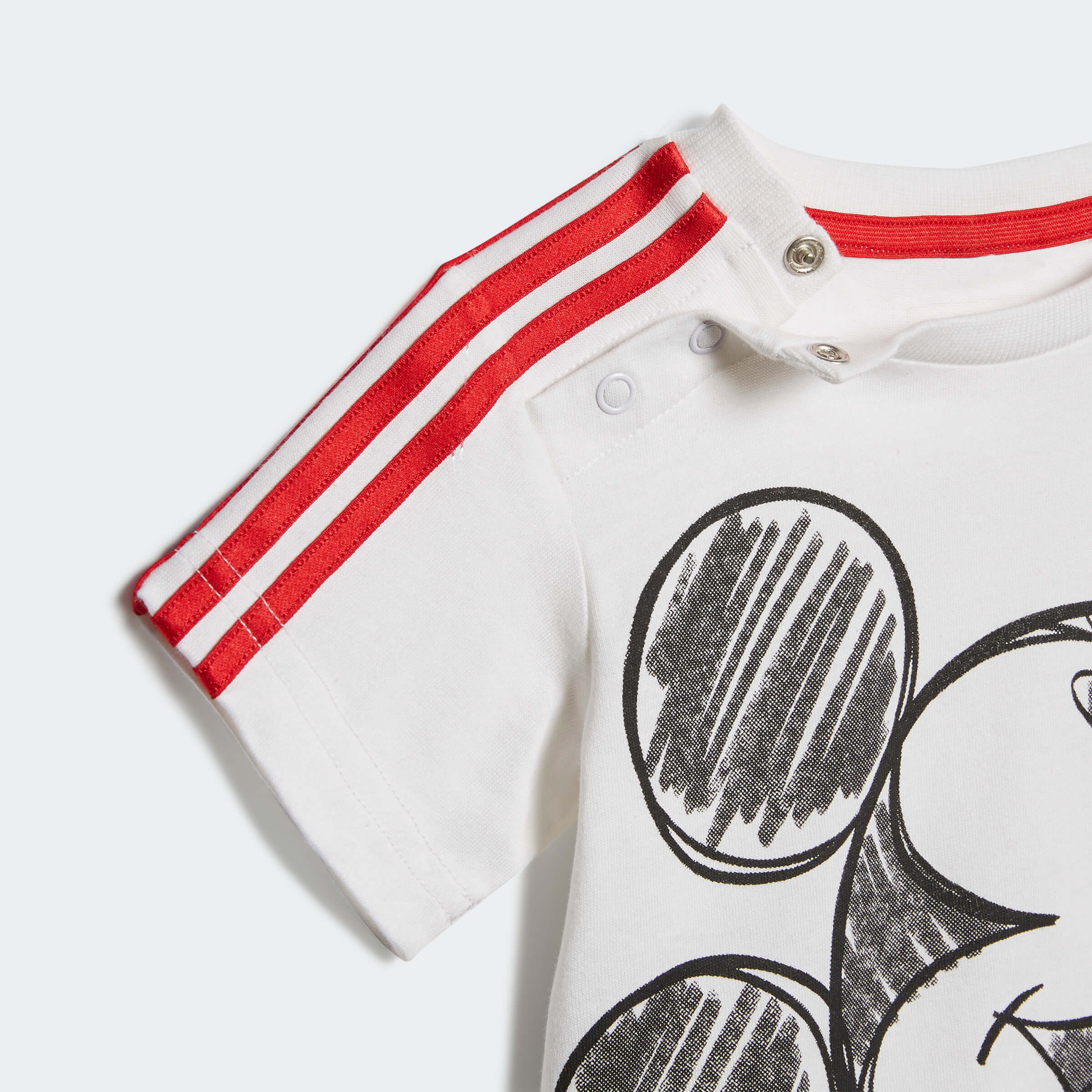 Бебешки Екип Adidas Inf Disney Mickey Mouse - детайлен изглед на тениската