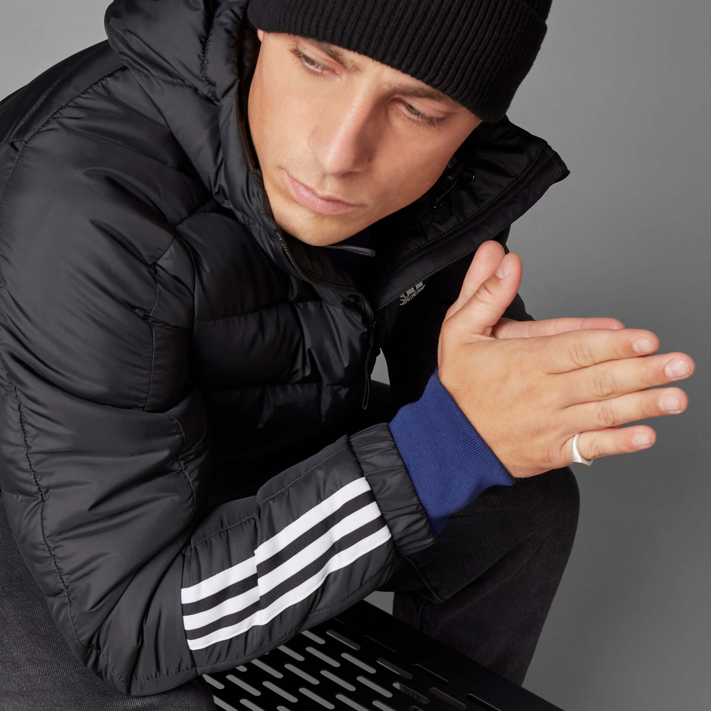 Мъжко яке Adidas ITAVIC M JKT GT1674 детайл на ръкава