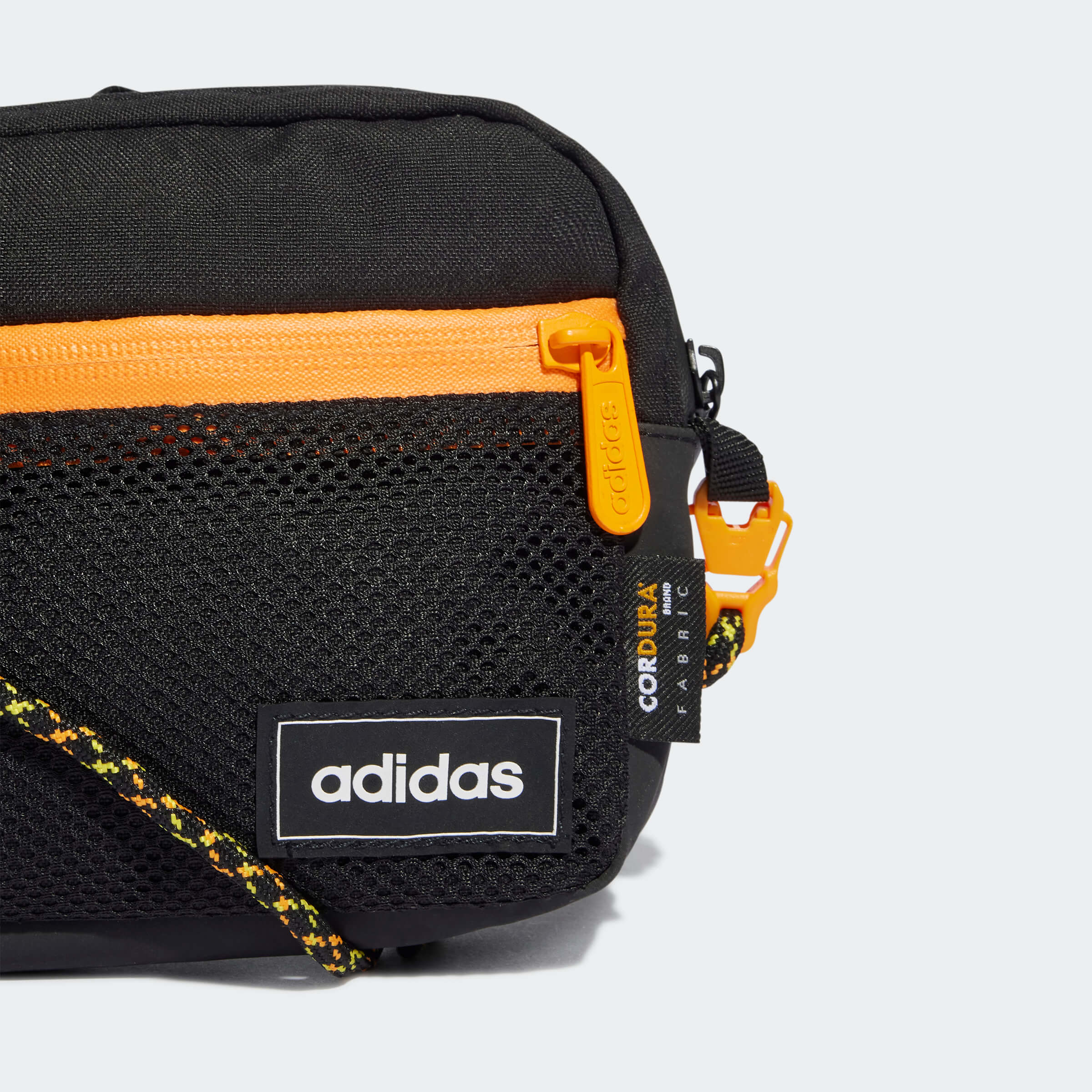 Чанта Adidas PERFORMANCE детайл джоб