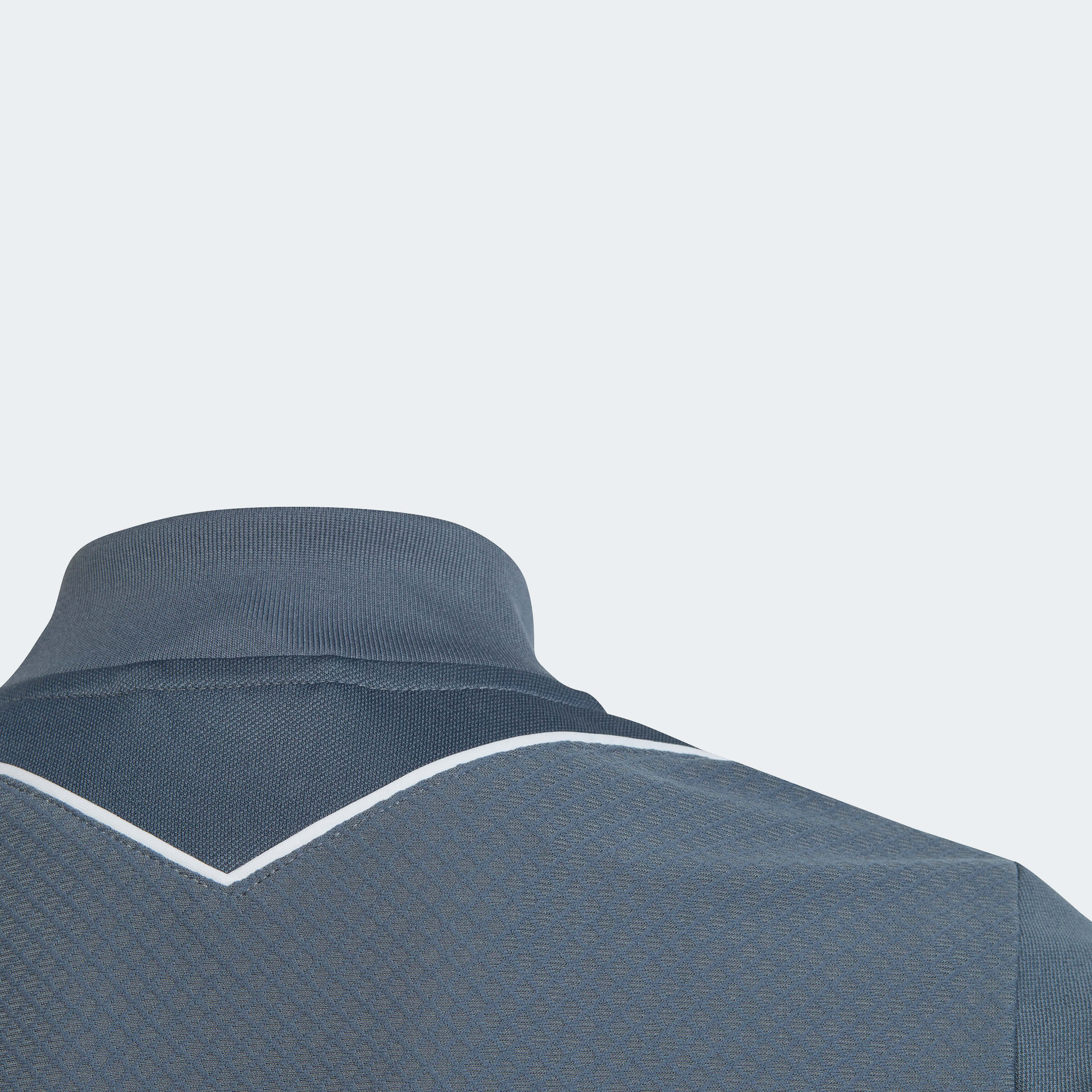 Юношеско Горнище Adidas TIRO 23L детайл яка