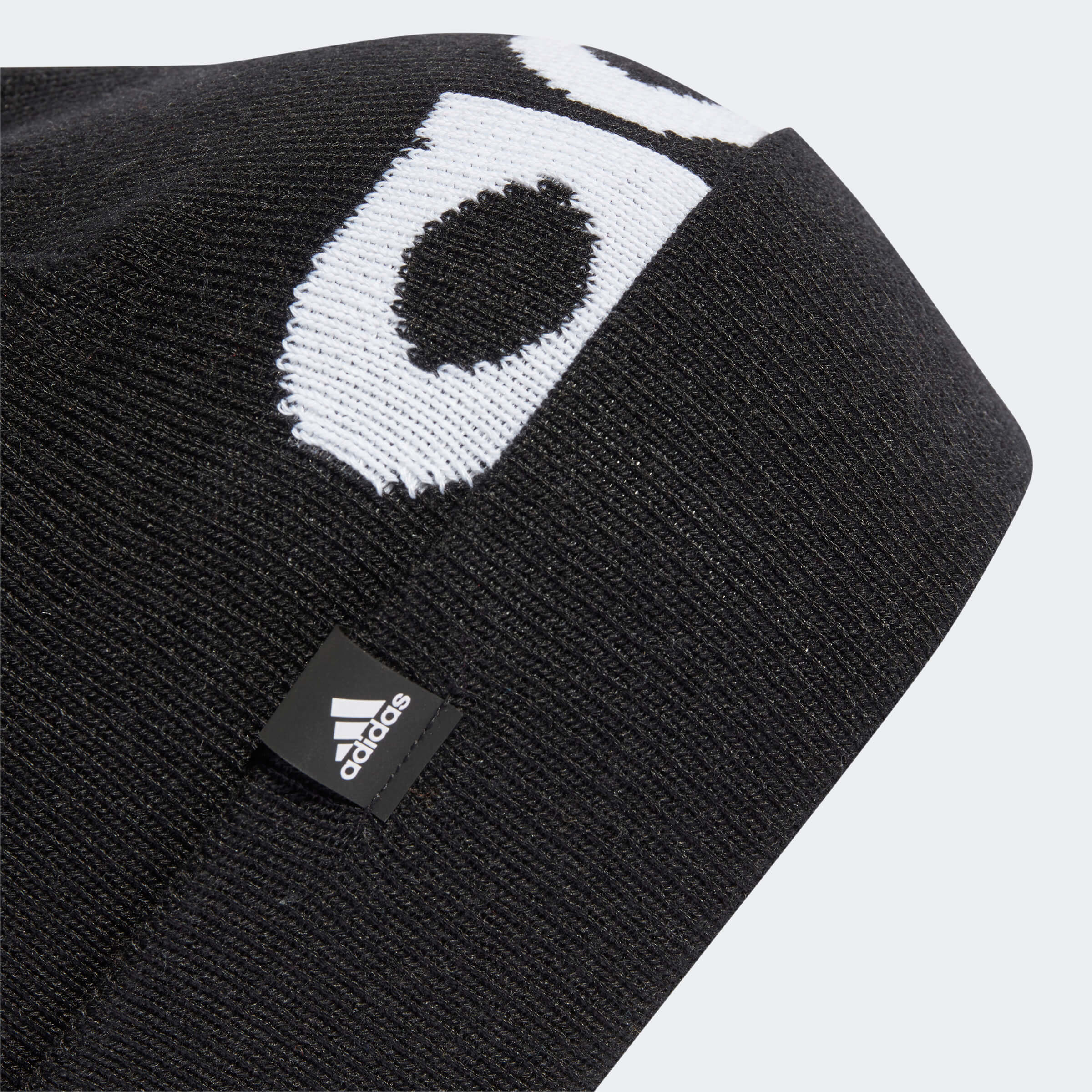 Зимна Шапка Adidas IB2654 детайл материя
