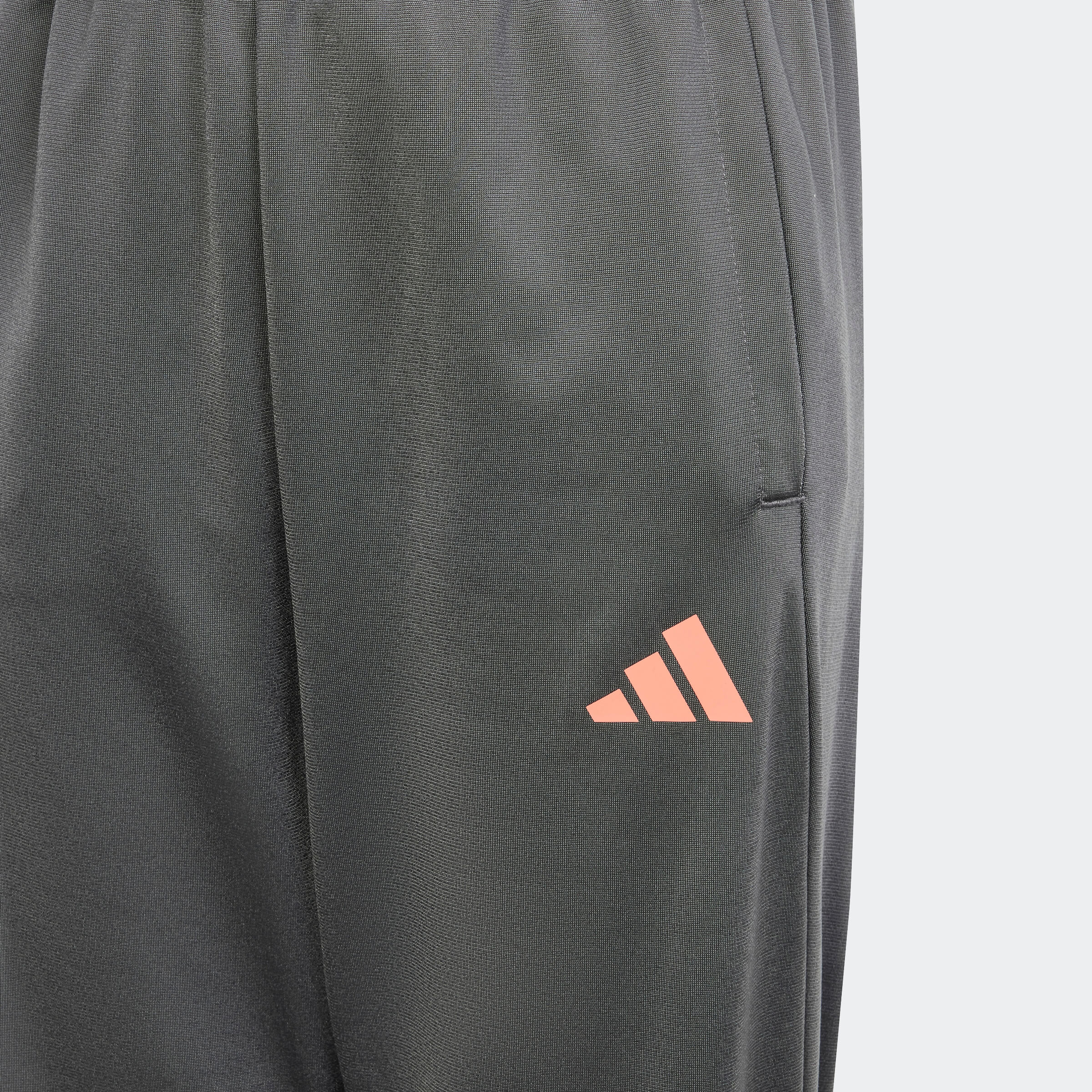 Юношески Екип Adidas Train Icons AEROREADY 3-Str IC5414 детайл лого