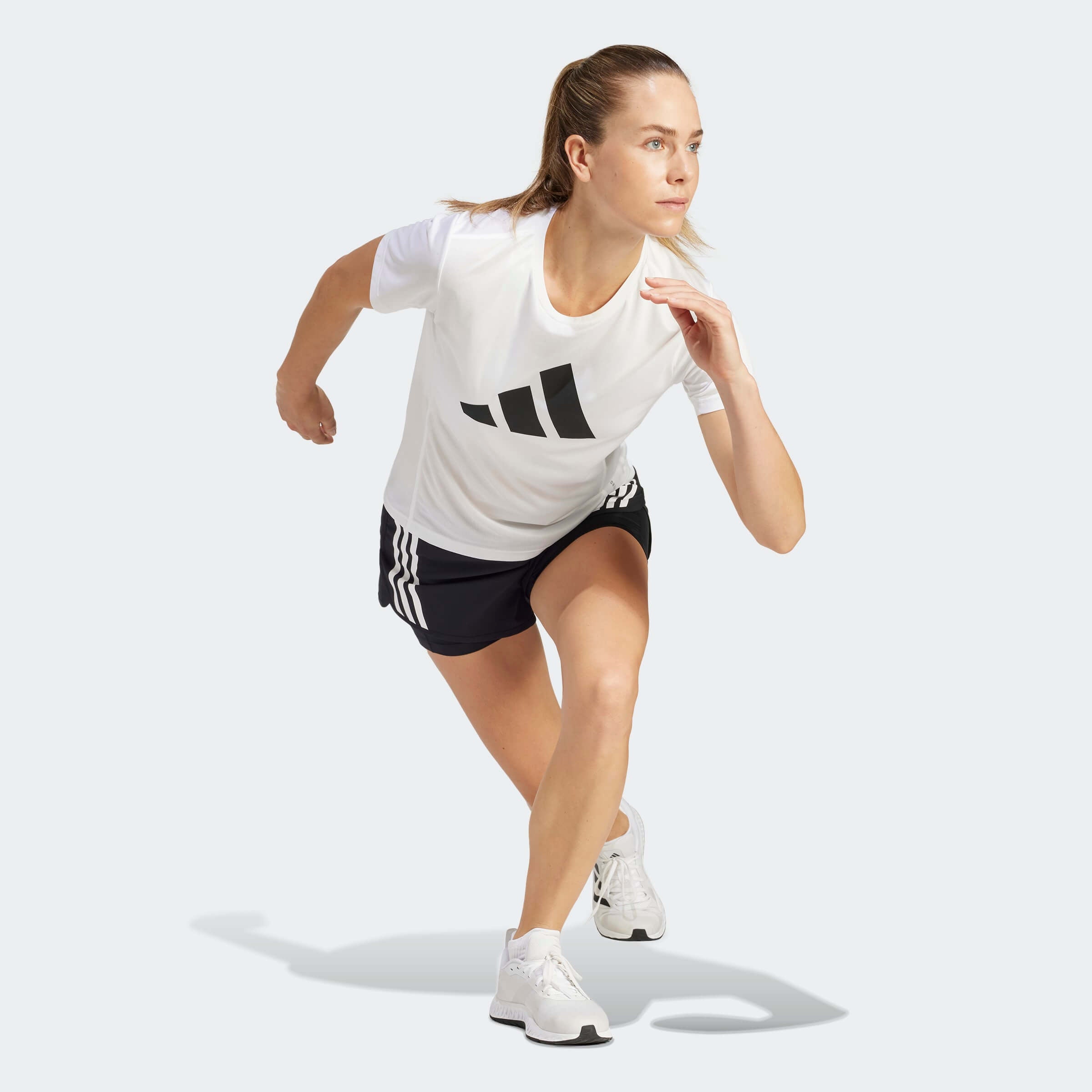 Дамска Тениска Adidas RUN IT TEE в цял ръст