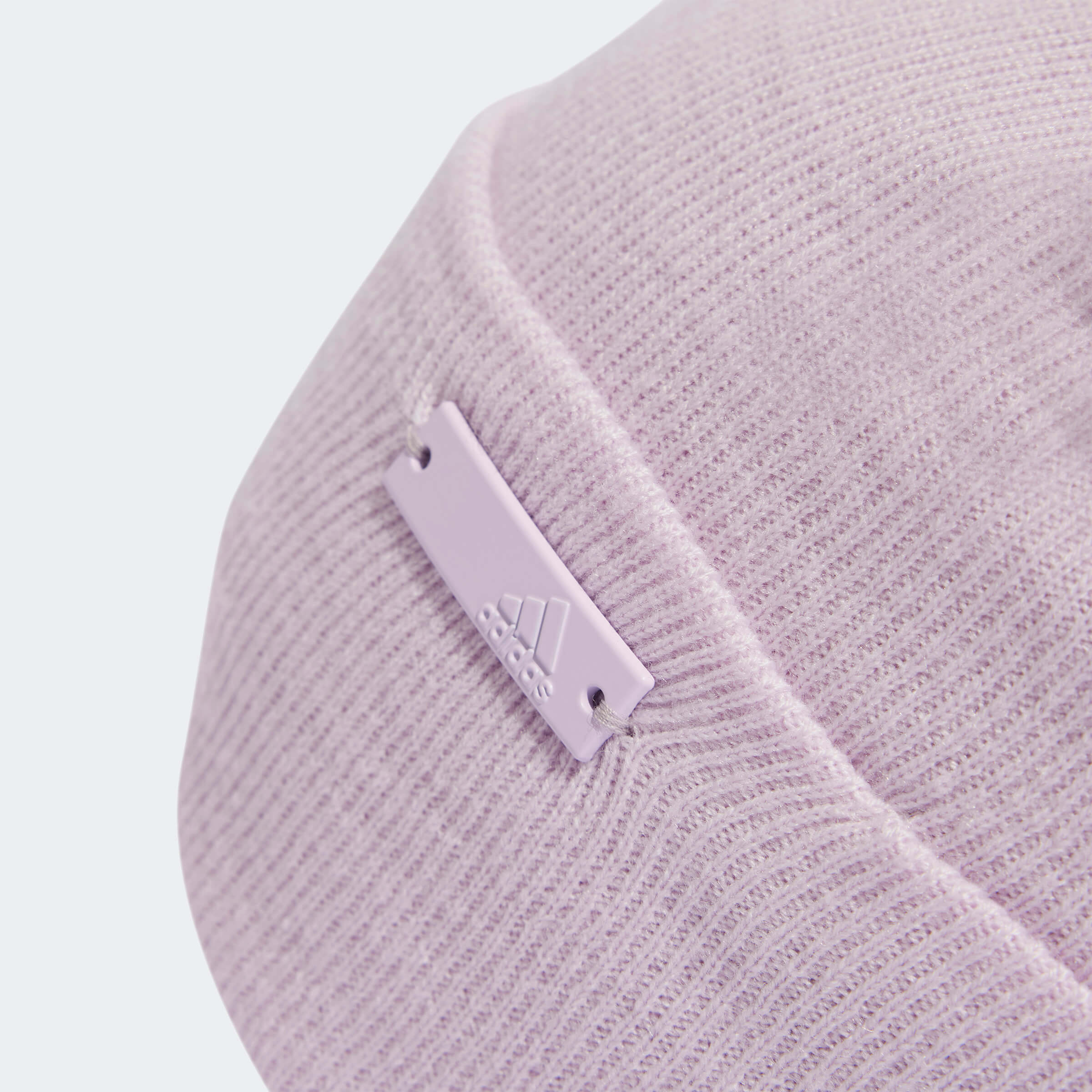 Зимна Шапка Adidas TONAL MET IY7827 детайл лого