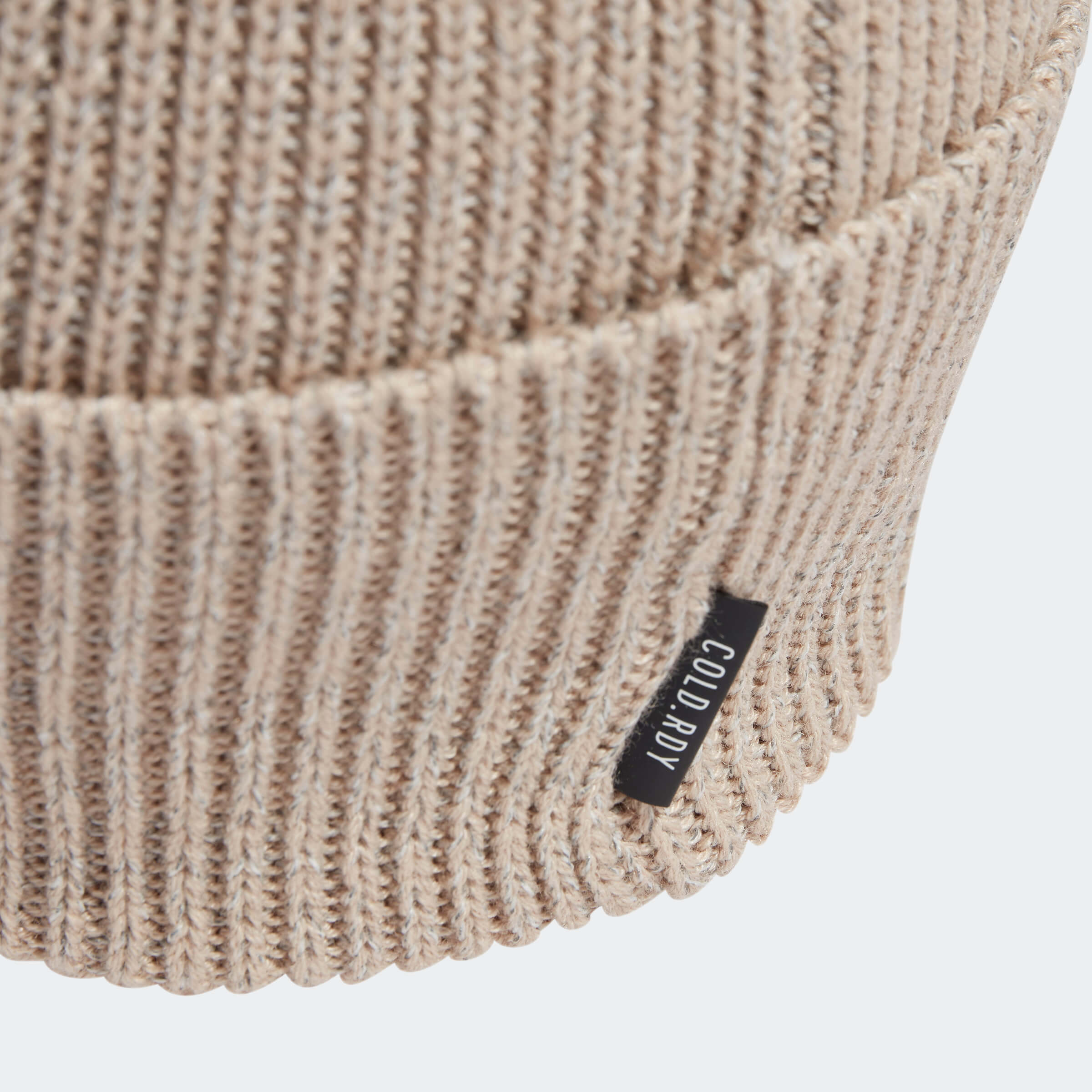 Зимна Шапка Adidas RUN BEANIE C.R IY9750 детайл материя