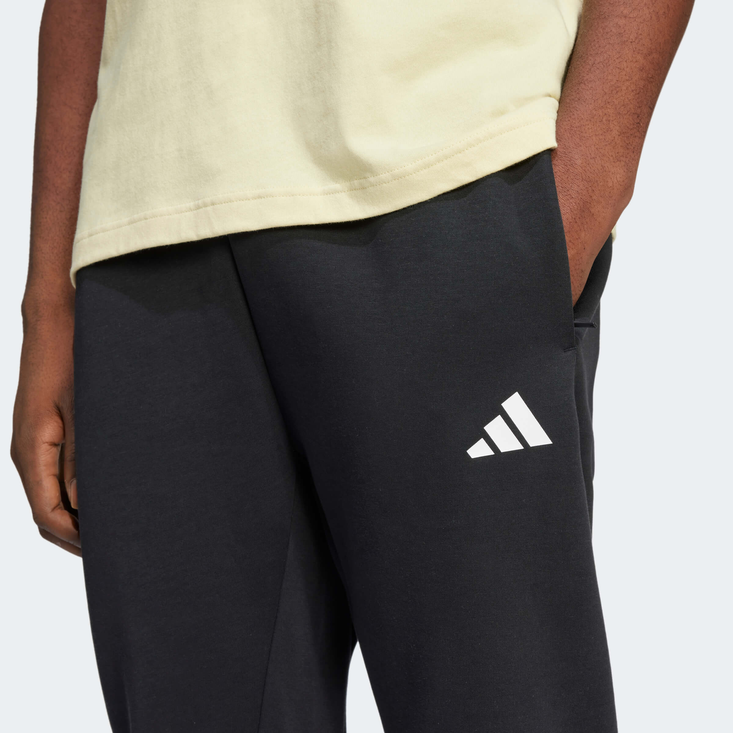 Мъжко Долнище Adidas M FI 3S детайл лого