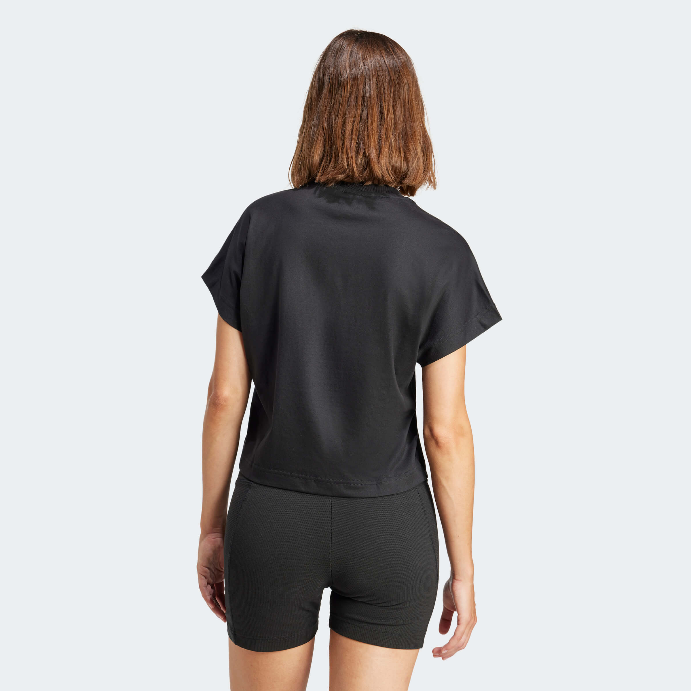 Дамска Тениска Adidas W ALL SZN JJ1235 в гръб
