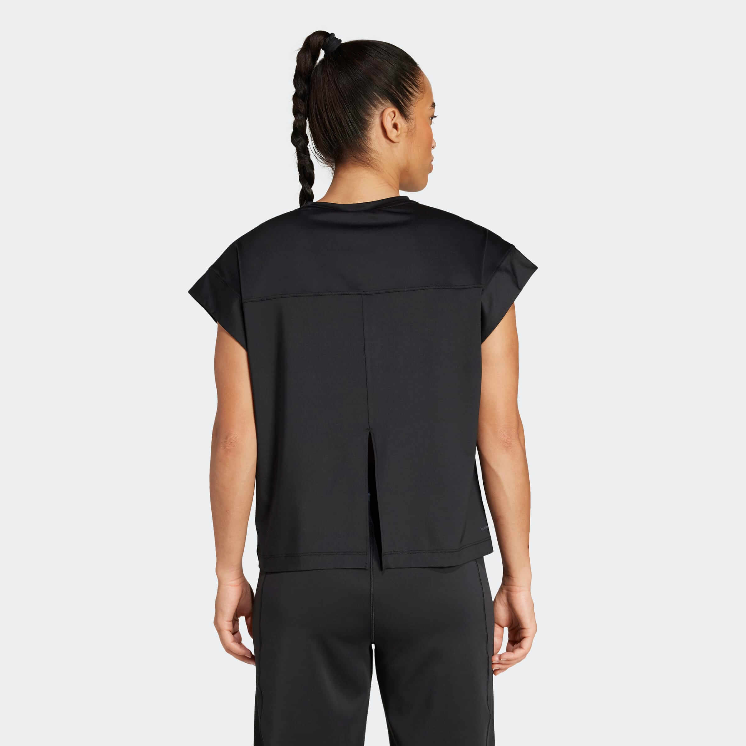 Дамска Тениска Adidas YGA T JL7800 в гръб