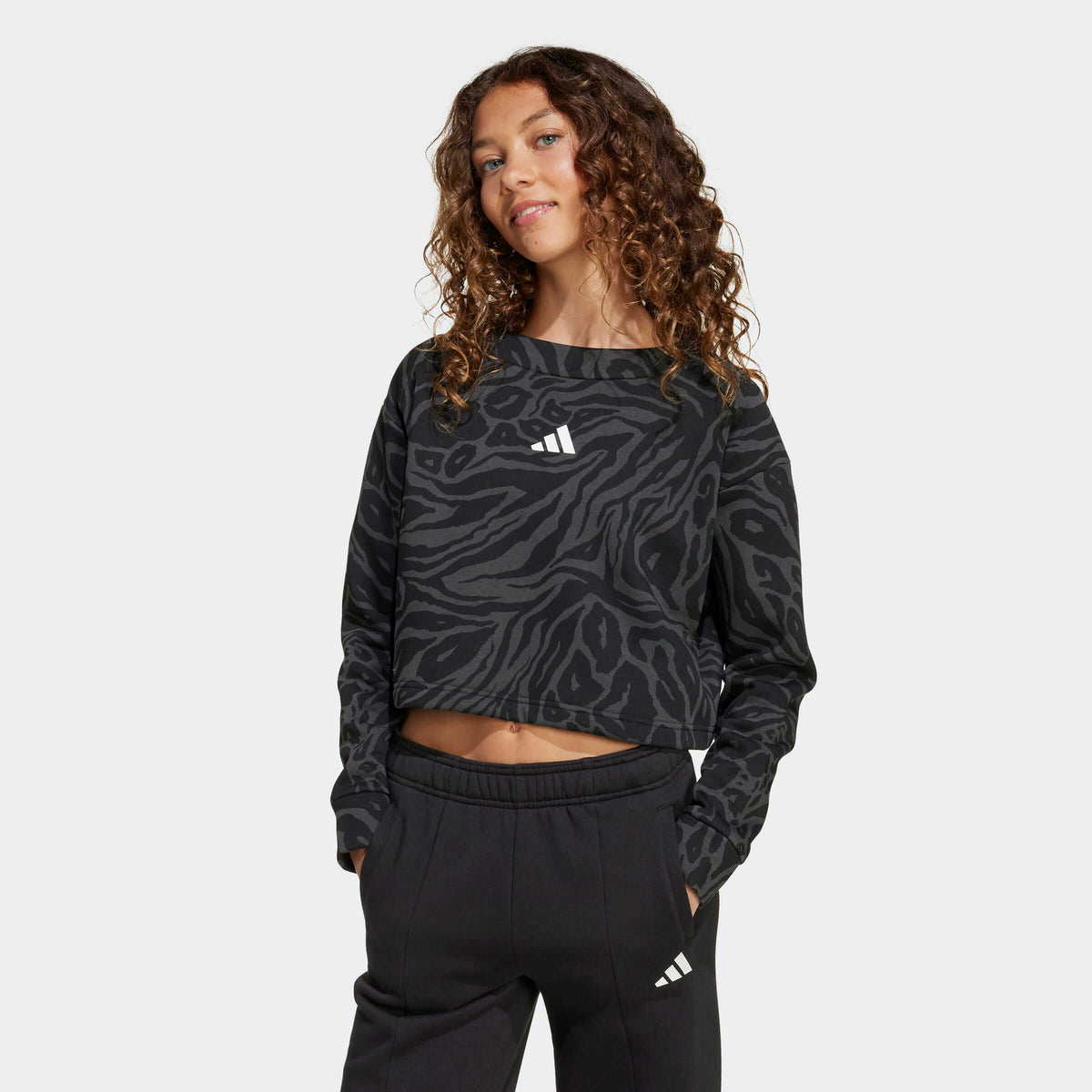 Юношеска Блуза Adidas JG FI AOP TOP JM1367 основна снимка