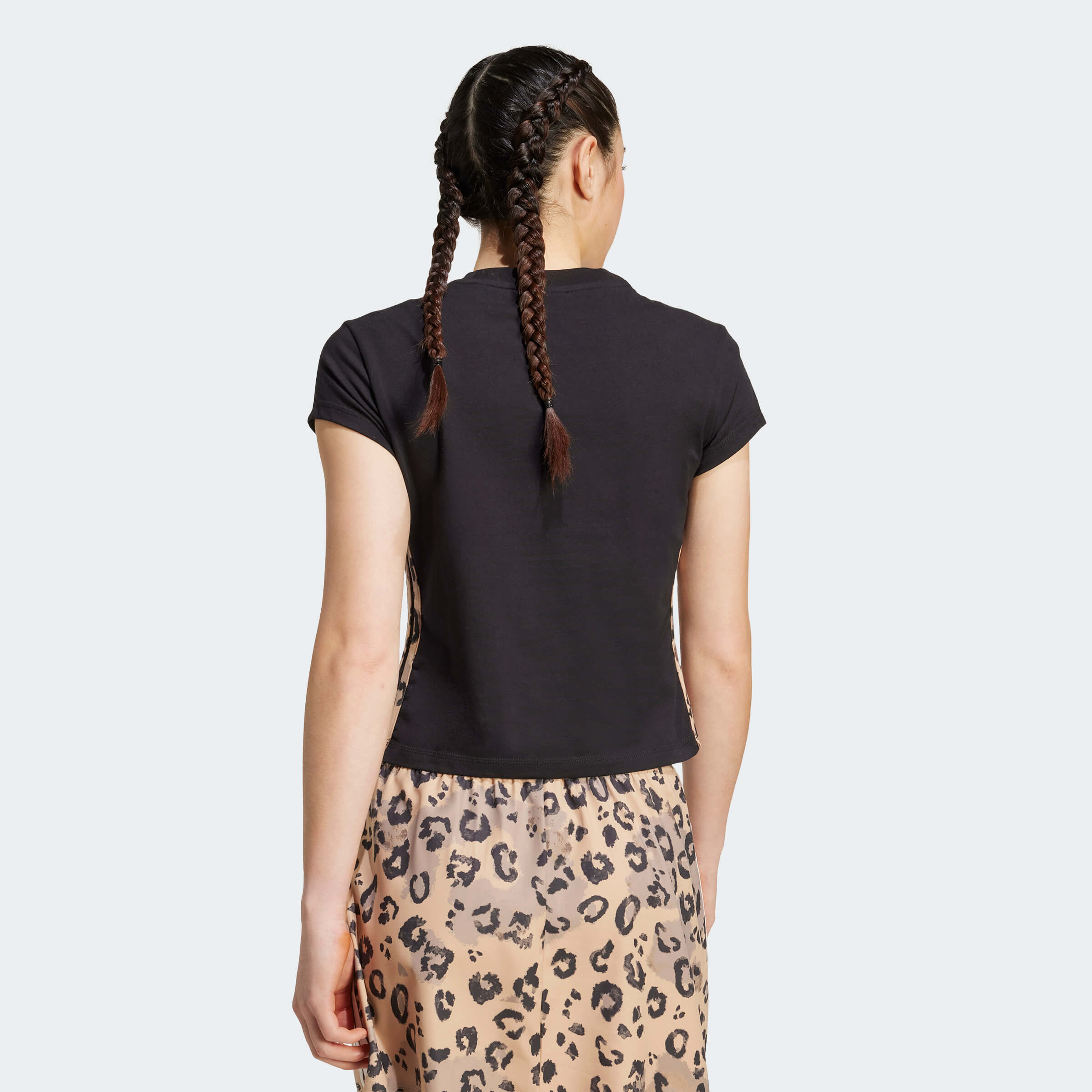Дамска Тениска Adidas W AOP TEE JM1856 в гръб