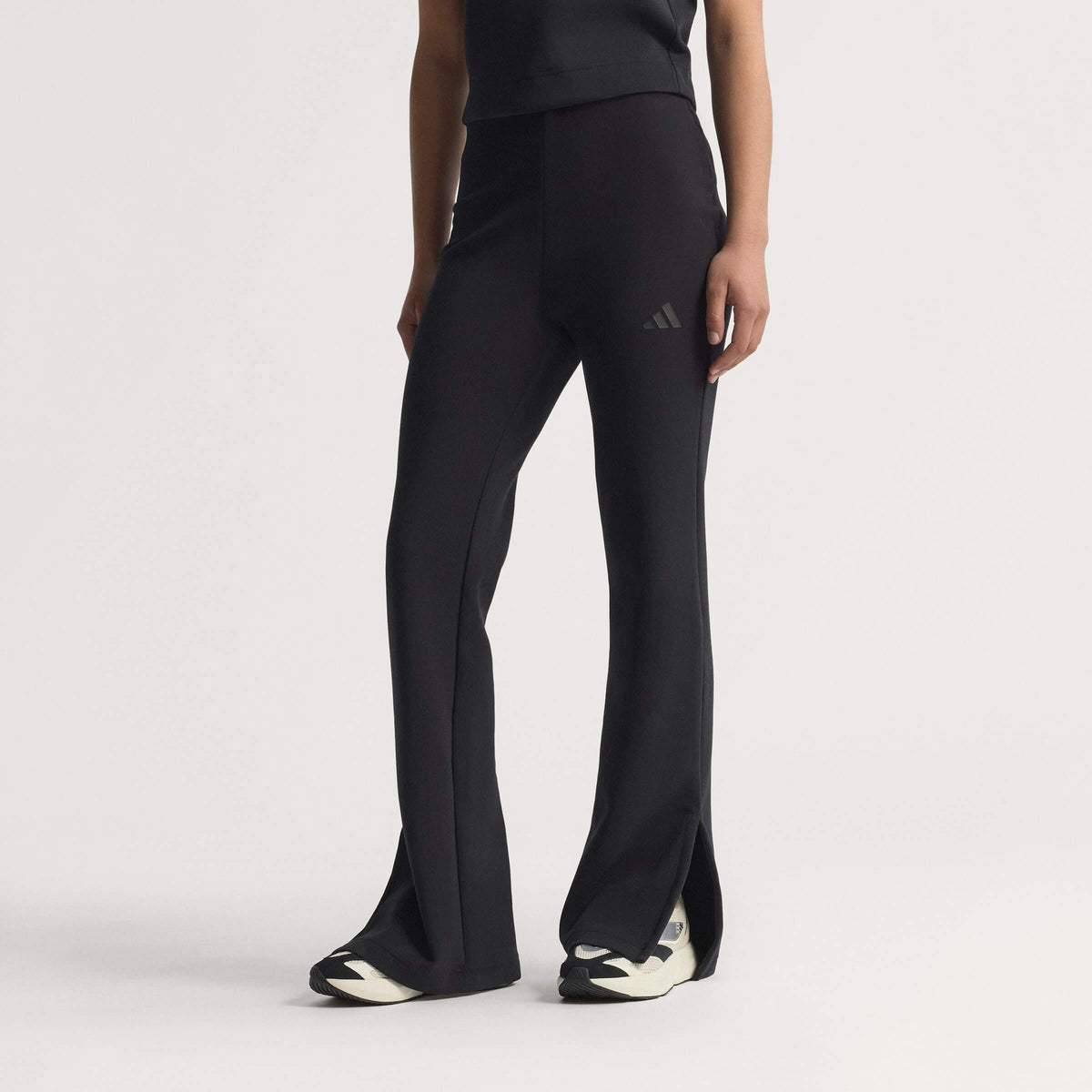 Дамско Долнище Adidas Soft Lux Flared JM3757