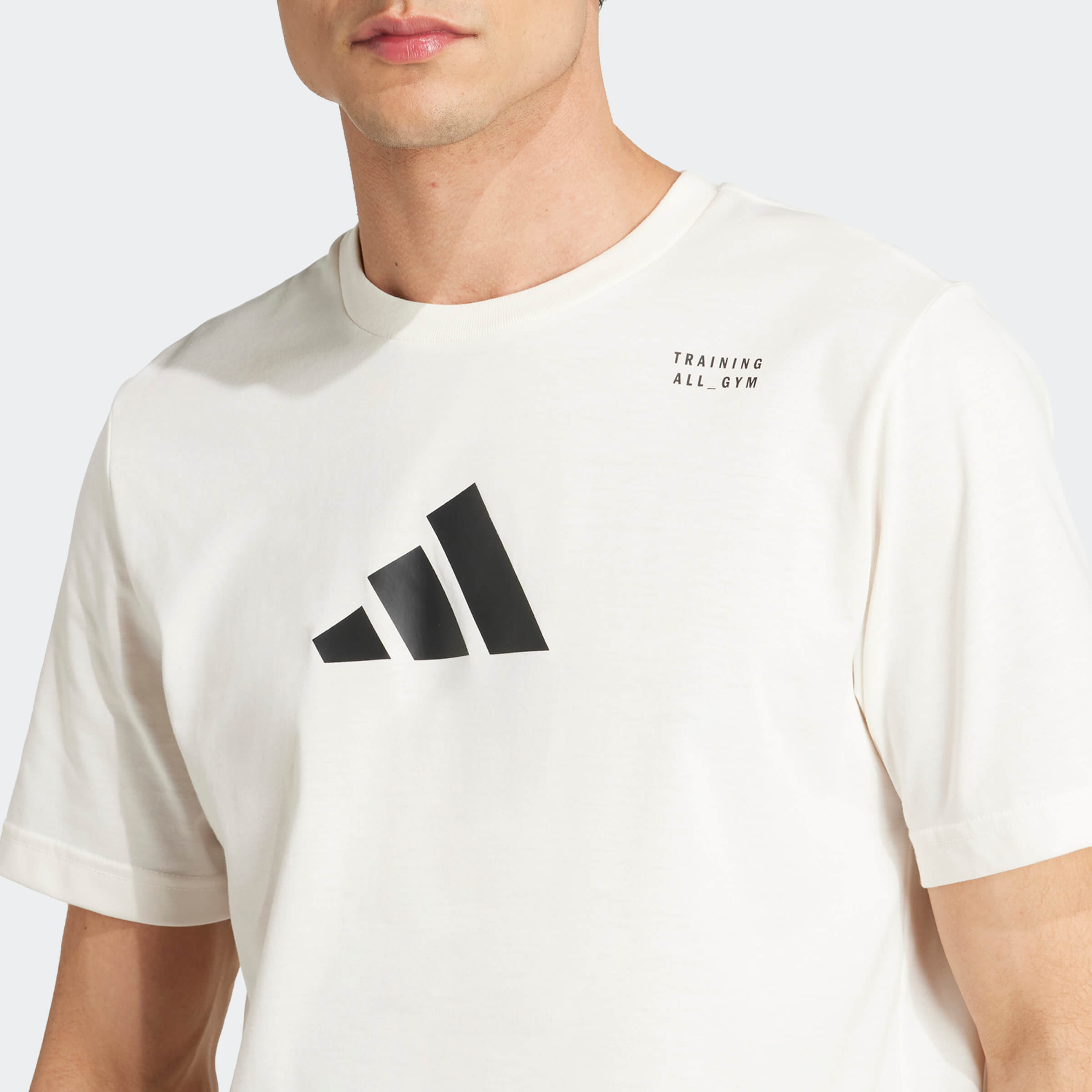 Тениска Adidas M TR CAT JM8976 детайл лого