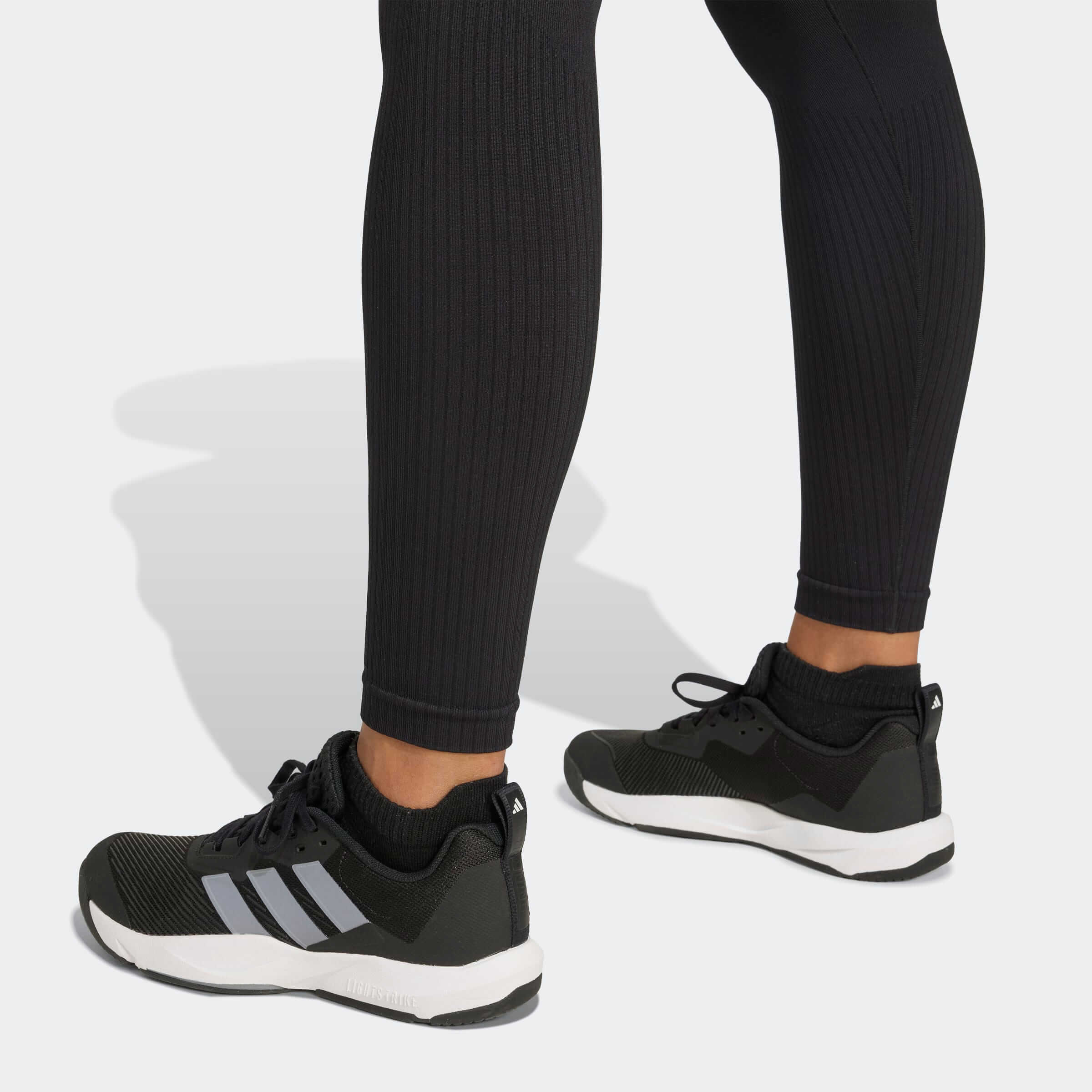 Дамски Клин Adidas WE KNIT 1/1 материя