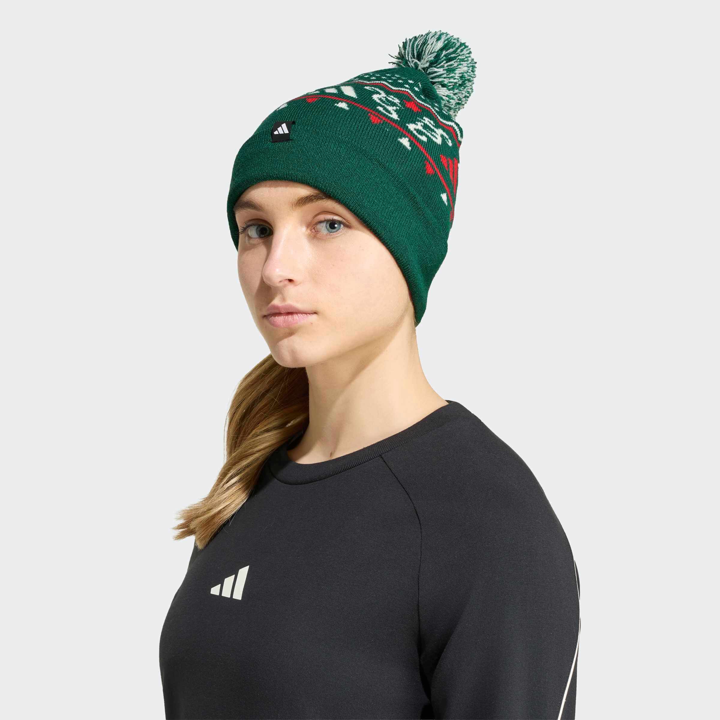 Зимна шапка Adidas Christmas Graphic KG7765 с помпон в зелено