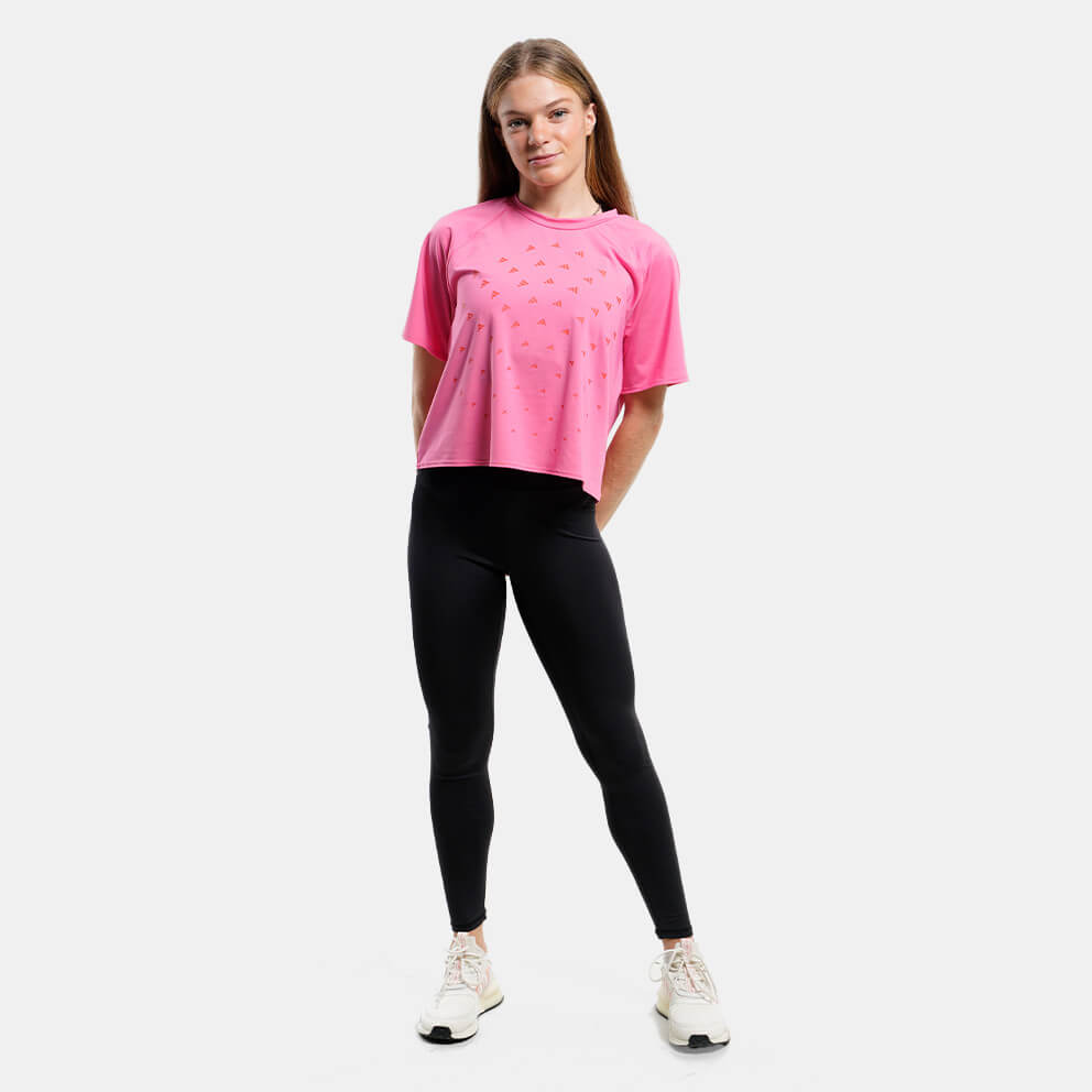 Дамска Тениска Adidas Bluv Tee в цял ръст 